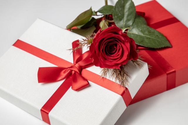 Idées cadeaux originales pour les amateurs de vin coffret de deux bouteilles